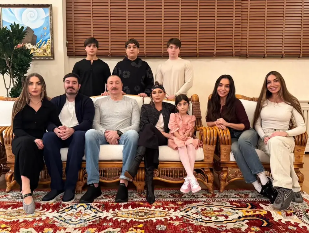 Prezident ailəsi ilə…