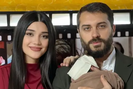 Yeni doğulan qızları ilə paylaşım etdilər