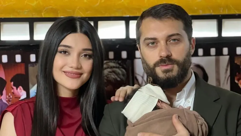 Yeni doğulan qızları ilə paylaşım etdilər