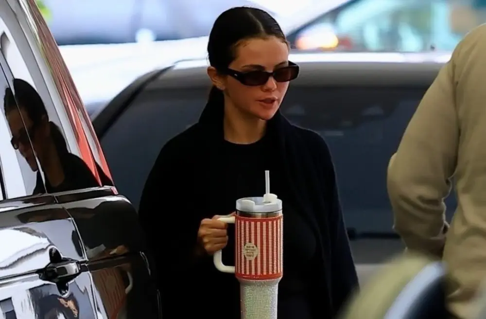 Selena belə görüntüləndi