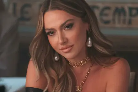 Hadise 50 min təzminat alacaq