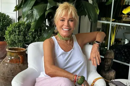 Ajda Pekkanın bacısı xərçəngdən əziyyət çəkir...