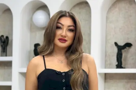 Zümrüdün qızı ilə görüşü təsirləndirdi