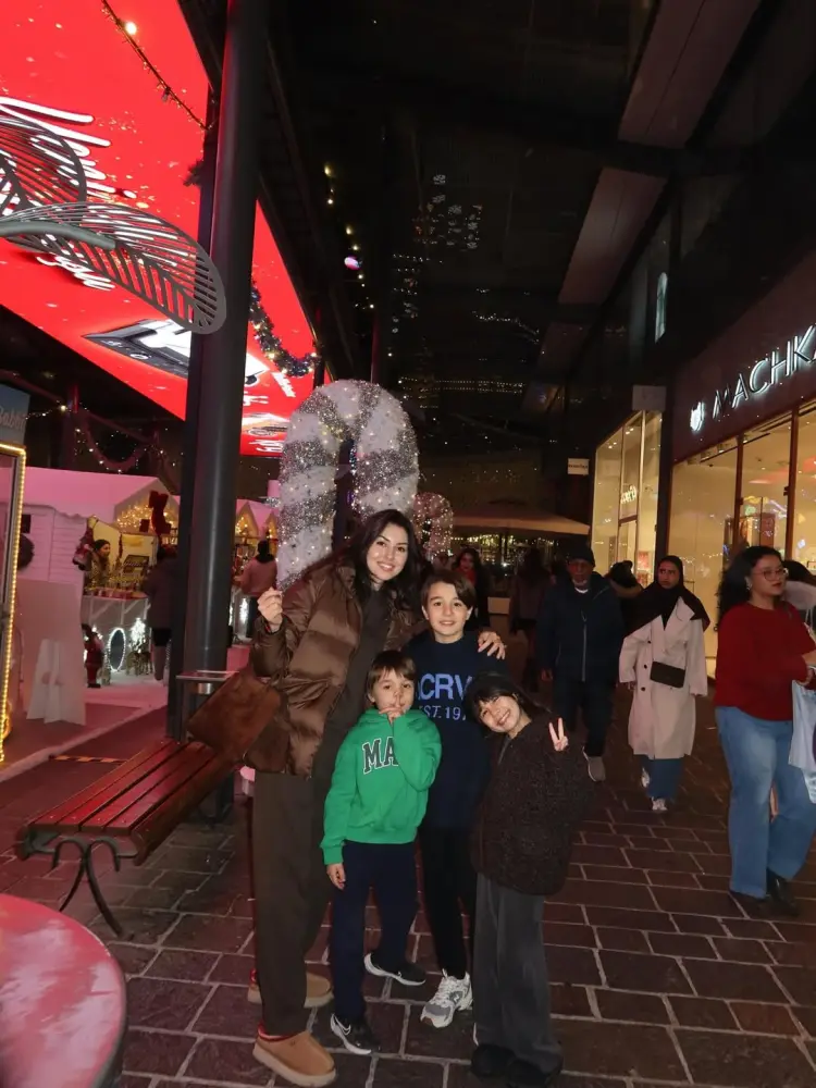 Safura övladları ilə