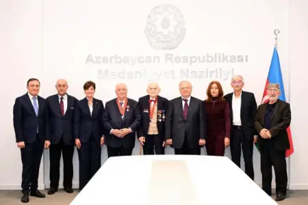 Mədəniyyət xadimlərinə dövlət təltifləri təqdim olundu - Fotolar