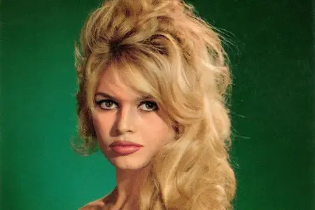 Bricit Bordo vəfat etdi