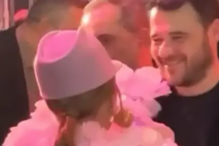 Xalq artistlərinin səmimi görüşü