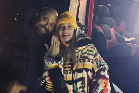 Məşhur aşpaz özündən 21 yaş kiçik sevgilisi ilə evlənir