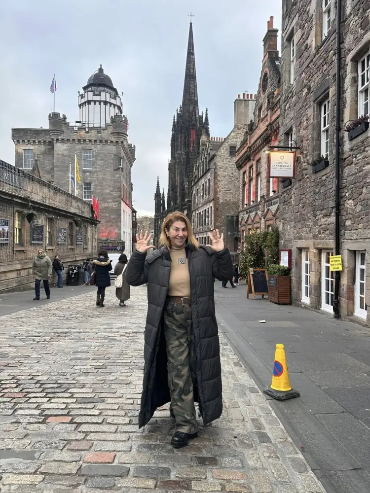 Bu dəfə Edinburqa getdilər