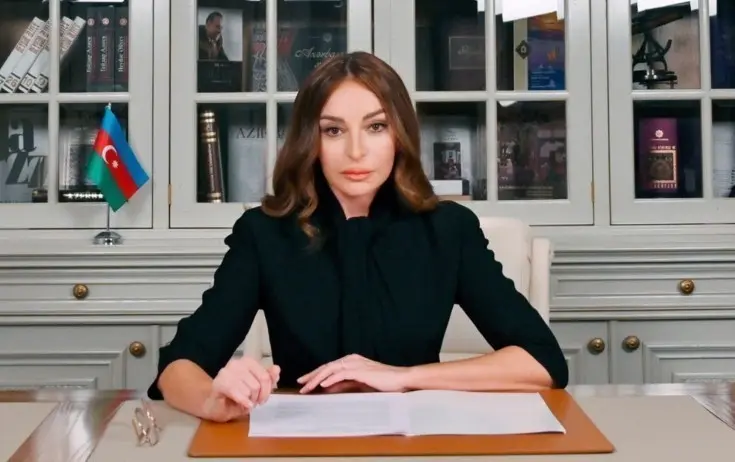 Mehriban Əliyevadan Həmrəylik Günü və Yeni illə bağlı - Paylaşım