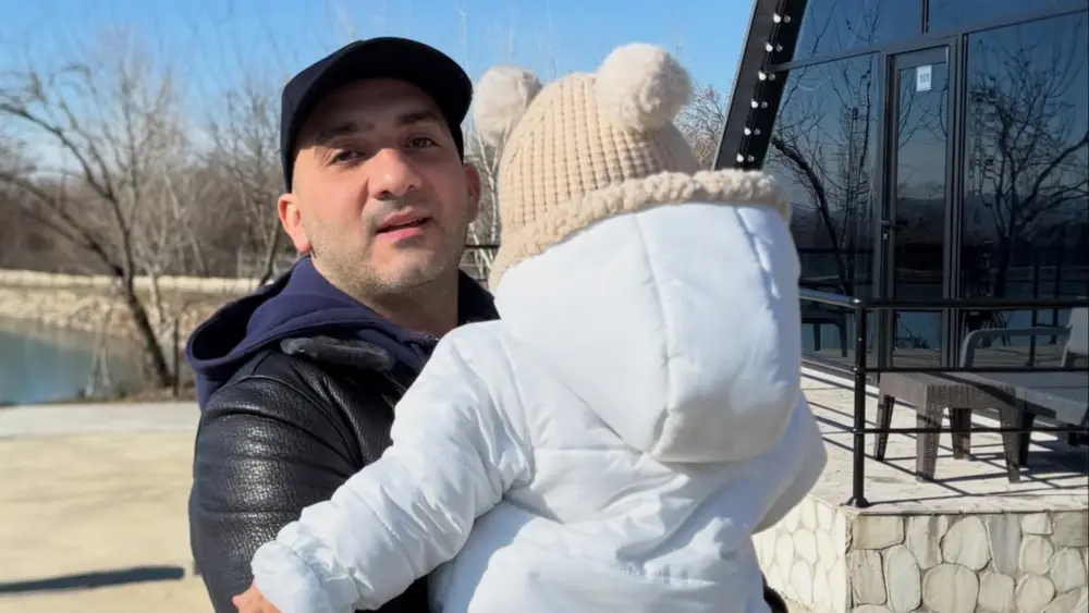 Nicatdan Yeni ildə qızı ilə foto