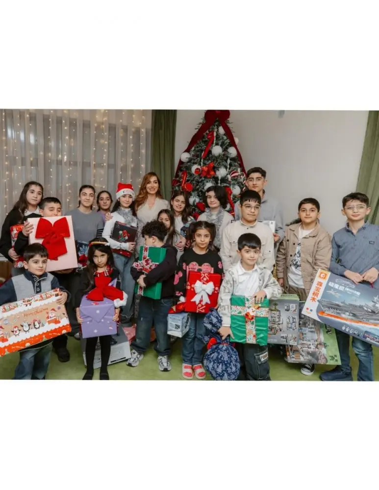 Əliyevalar Uşaqlar üçün Sosial Reabilitasiya Mərkəzində - Fotolar