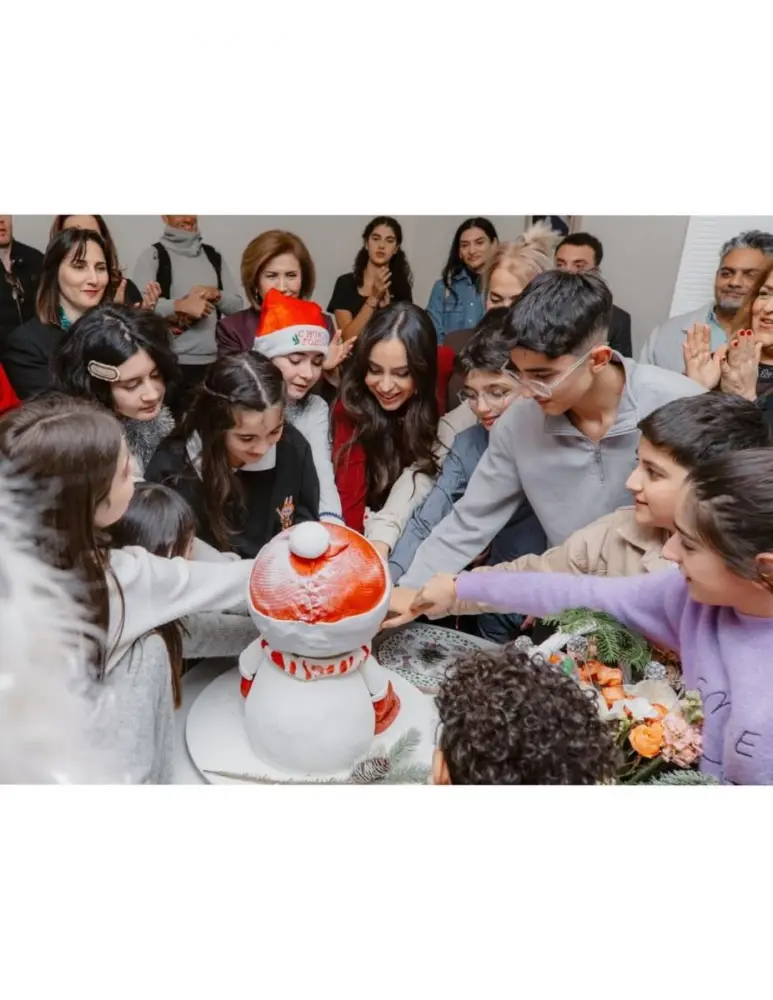 Əliyevalar Uşaqlar üçün Sosial Reabilitasiya Mərkəzində - Fotolar