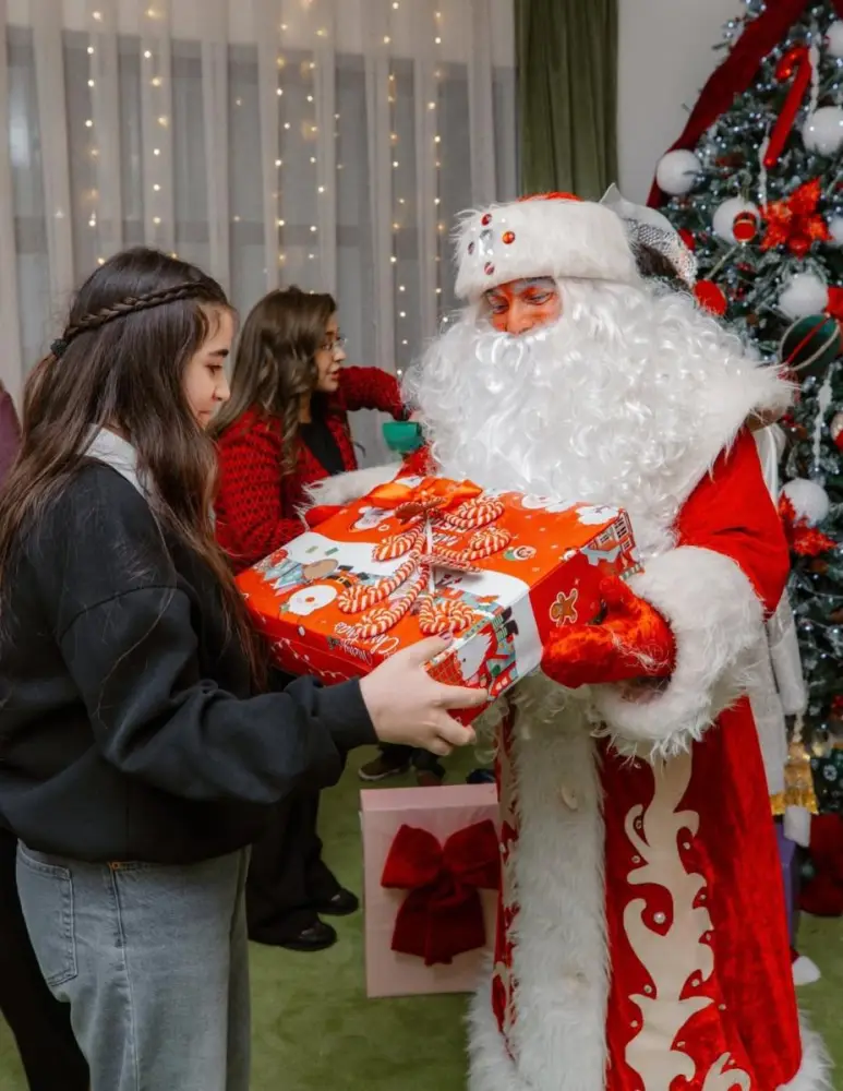 Əliyevalar Uşaqlar üçün Sosial Reabilitasiya Mərkəzində - Fotolar