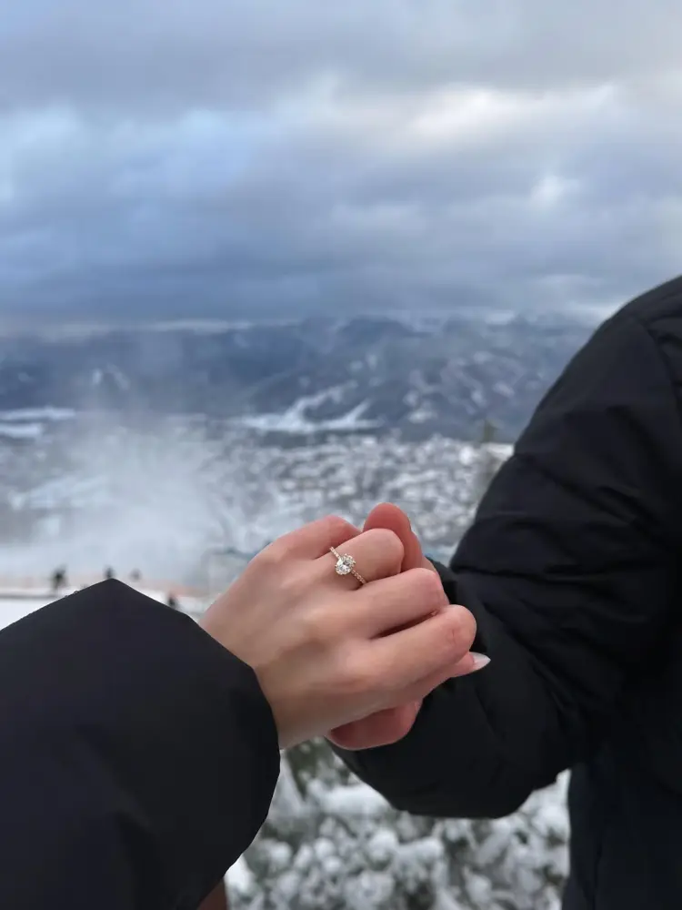 “Qarabağ”ın futbolçusu sevgilisinə evlilik təklifi etdi