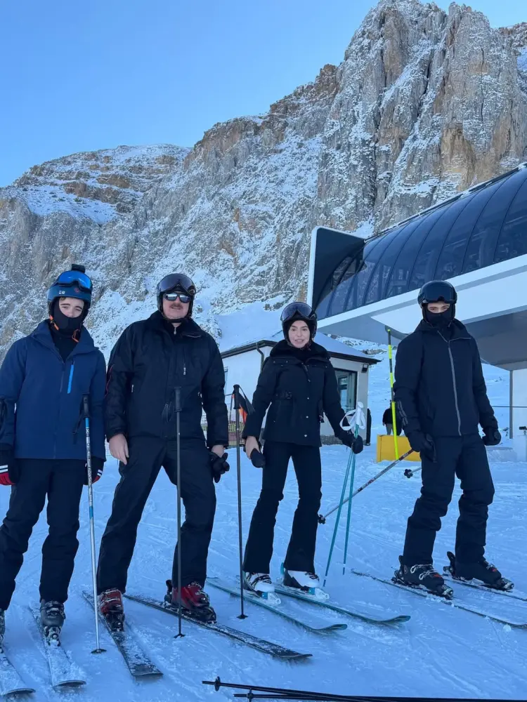 “Bu gün babamla xizək sürdük”