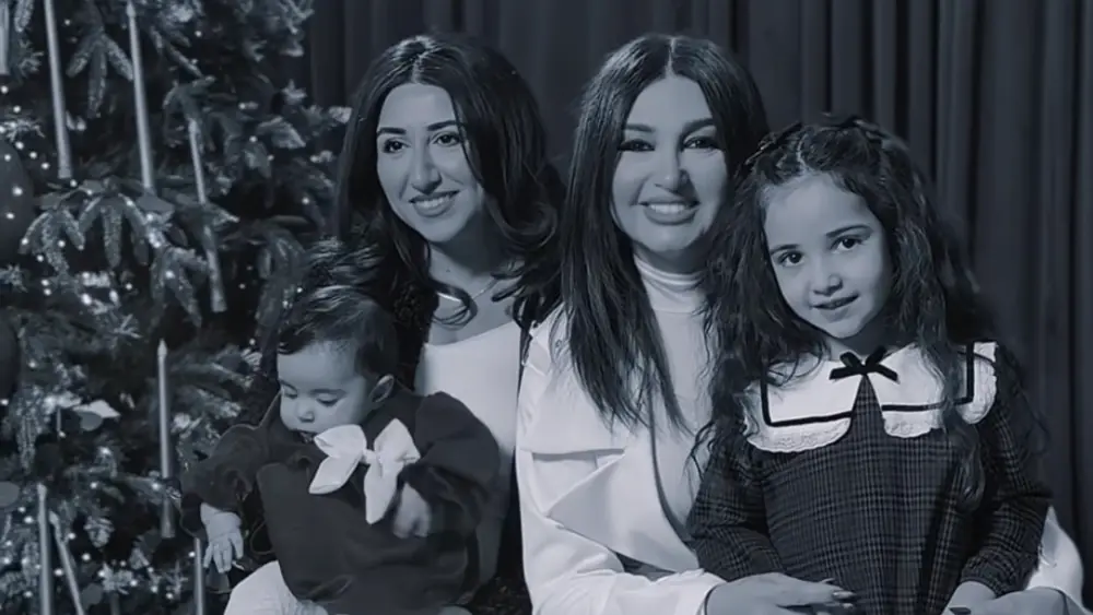 Dilarə Əliyeva ikinci nəvəsinin üzünü göstərdi