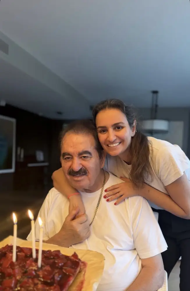 Tatlıses ad gününü belə qeyd etdi