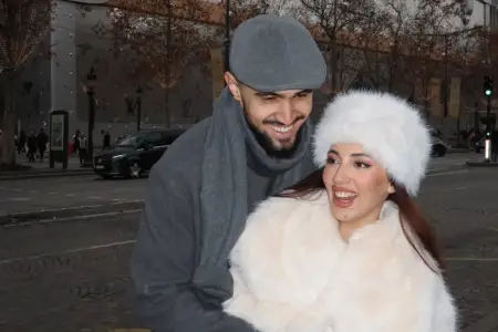 Toral Bayramov xanımı ilə Parisdə…