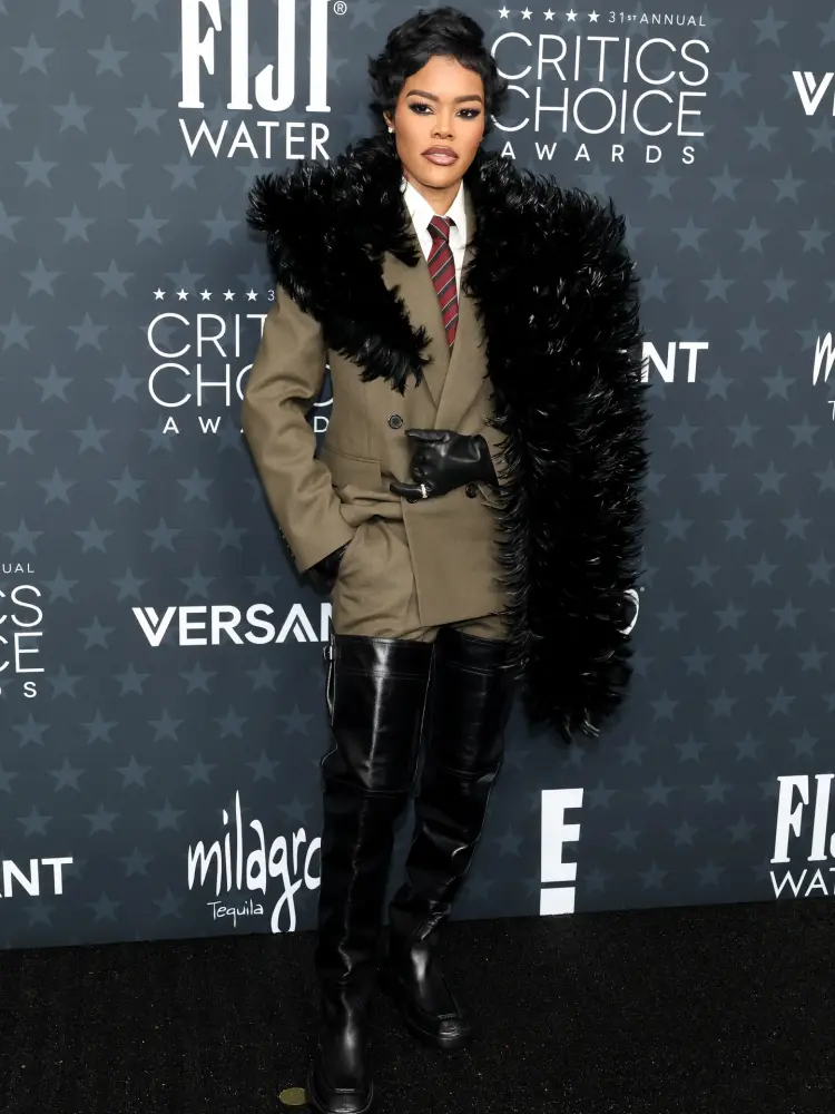 Qırmızı xalıda diqqət çəkənlər...