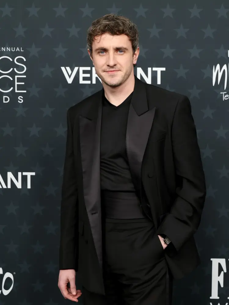 Qırmızı xalıda diqqət çəkənlər...