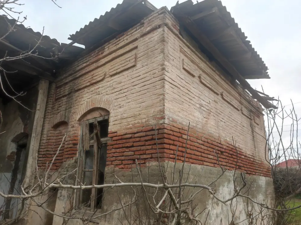 Əliş Ləmbəranskinin doğulduğu ev dağılmaq üzrədir