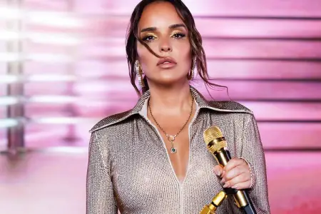 Bengü 13 il sonra Bakıya gəlir!