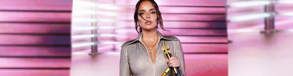 Bengü 13 il sonra Bakıya gəlir!