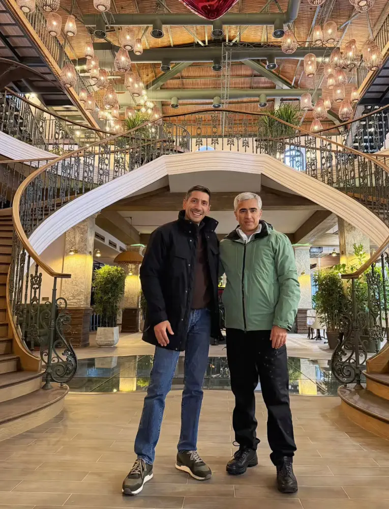 Orxan Aslanov Anar Ələkbərovla bir arada...