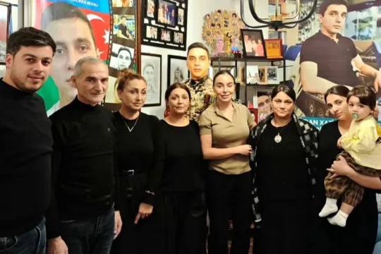 Leyla Əliyeva şəhid ailəsini ziyarət etdi - Fotolar