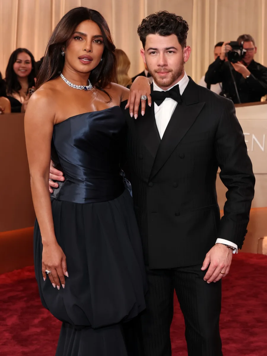 Qırmızı xalıya belə çıxdılar...