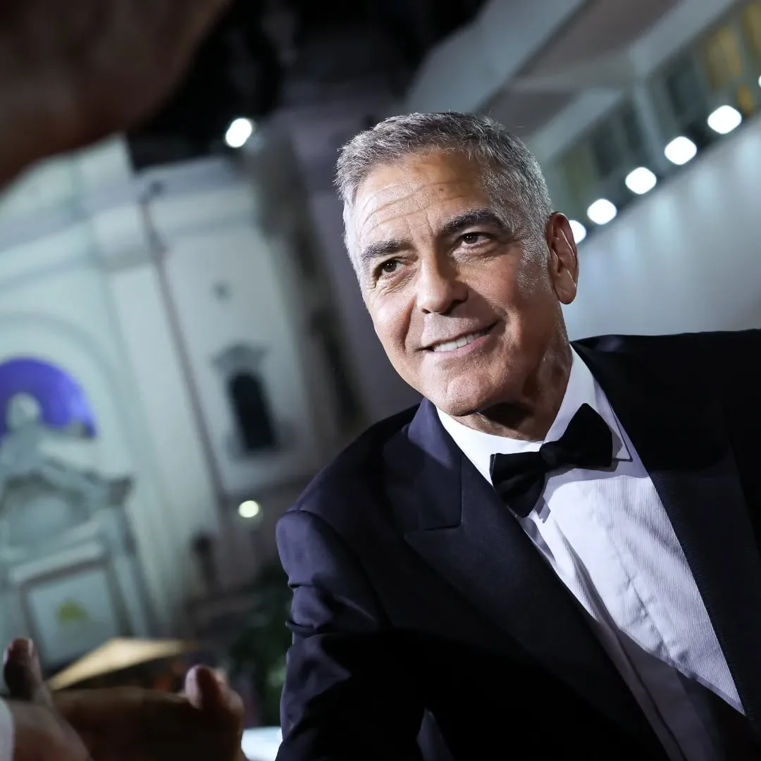 Dostlarının hər birinə  1 milyon dollar bağışladı!