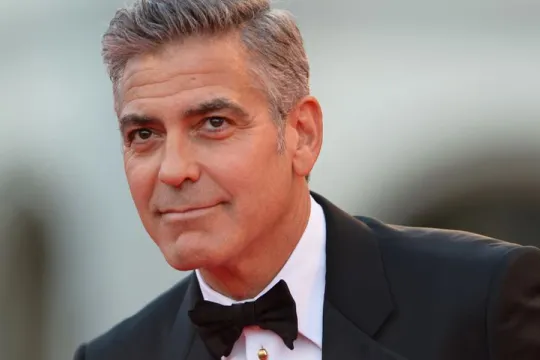 Dostlarının hər birinə  1 milyon dollar bağışladı!