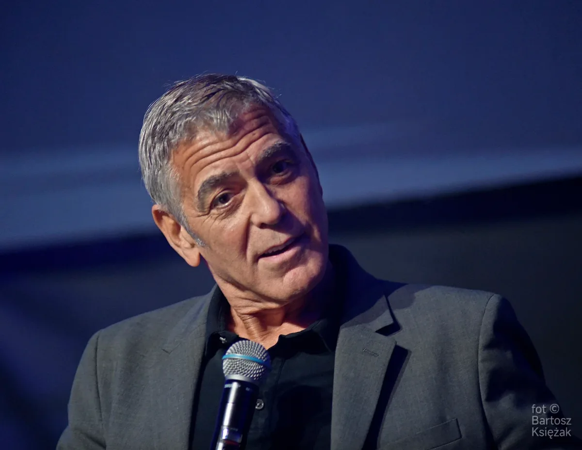 Dostlarının hər birinə  1 milyon dollar bağışladı!