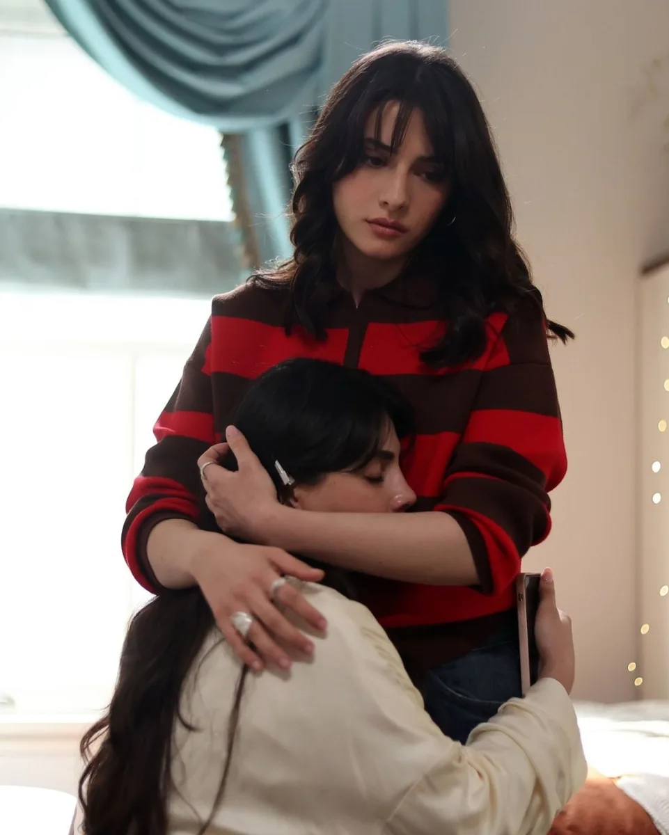 İlk bölümündə reytinqdə birinci oldu