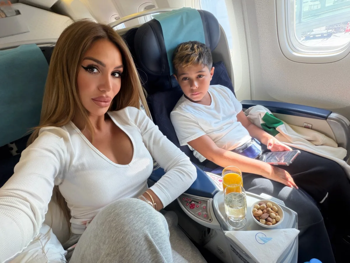 Lətifənin ailə tətili