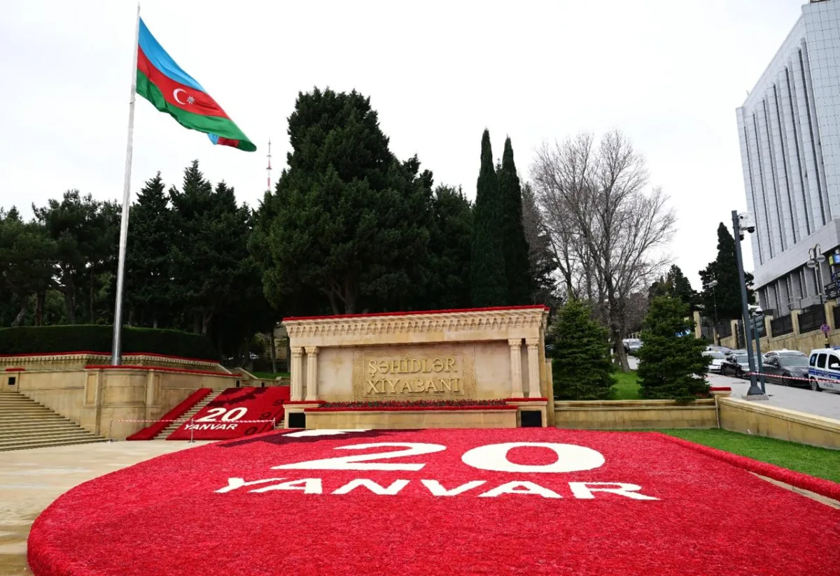 Mədəniyyət Nazirliyinin kollektivi 20 Yanvar şəhidlərinin xatirəsini yad edib