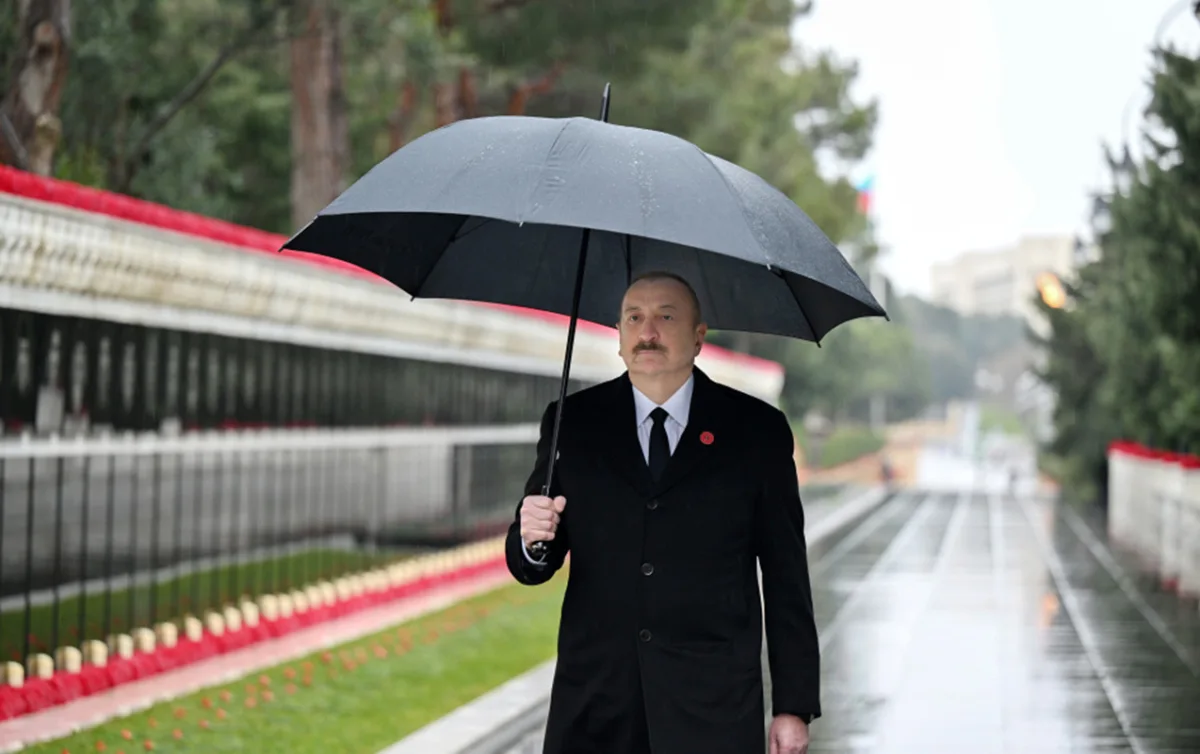 Prezident Şəhidlər xiyabanını ziyarəti ilə bağlı videoçarx paylaşdı