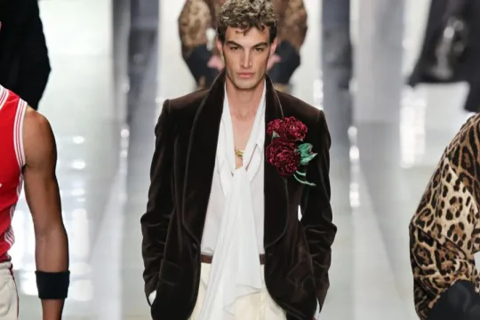 "Dolce & Gabbana"  irqçilikdə ittiham olunur