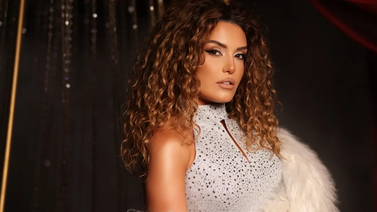 Çinarə bu şəhərlərdə konsert verəcək