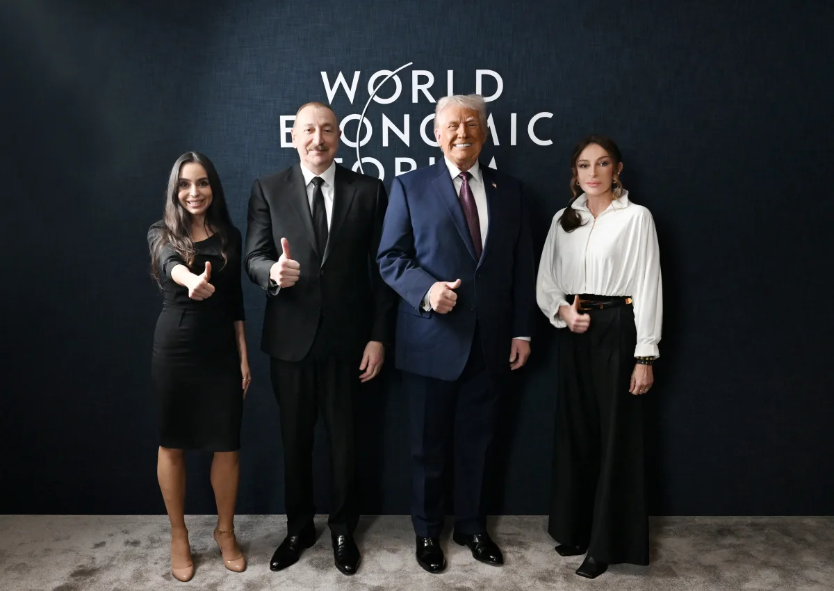 Prezident ailəsinin Trampla - Fotoları