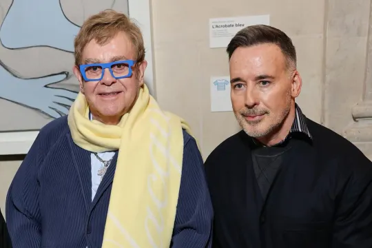 Elton Con həyat yoldaşı ilə görüntüləndi