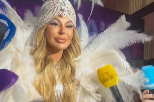 Aygün Kazımova öz ad günündə bəyazlar içində…