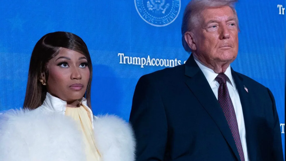 Niki Minajla Tramp əl-ələ…