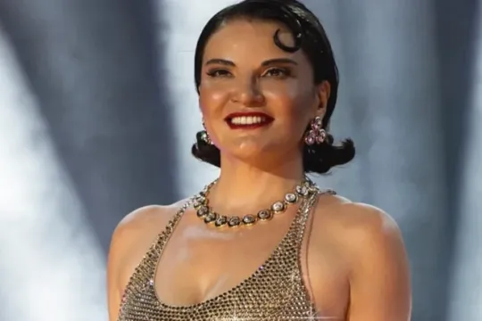 Göksel Bakıda “Bu qala, daşlı qala” oxudu