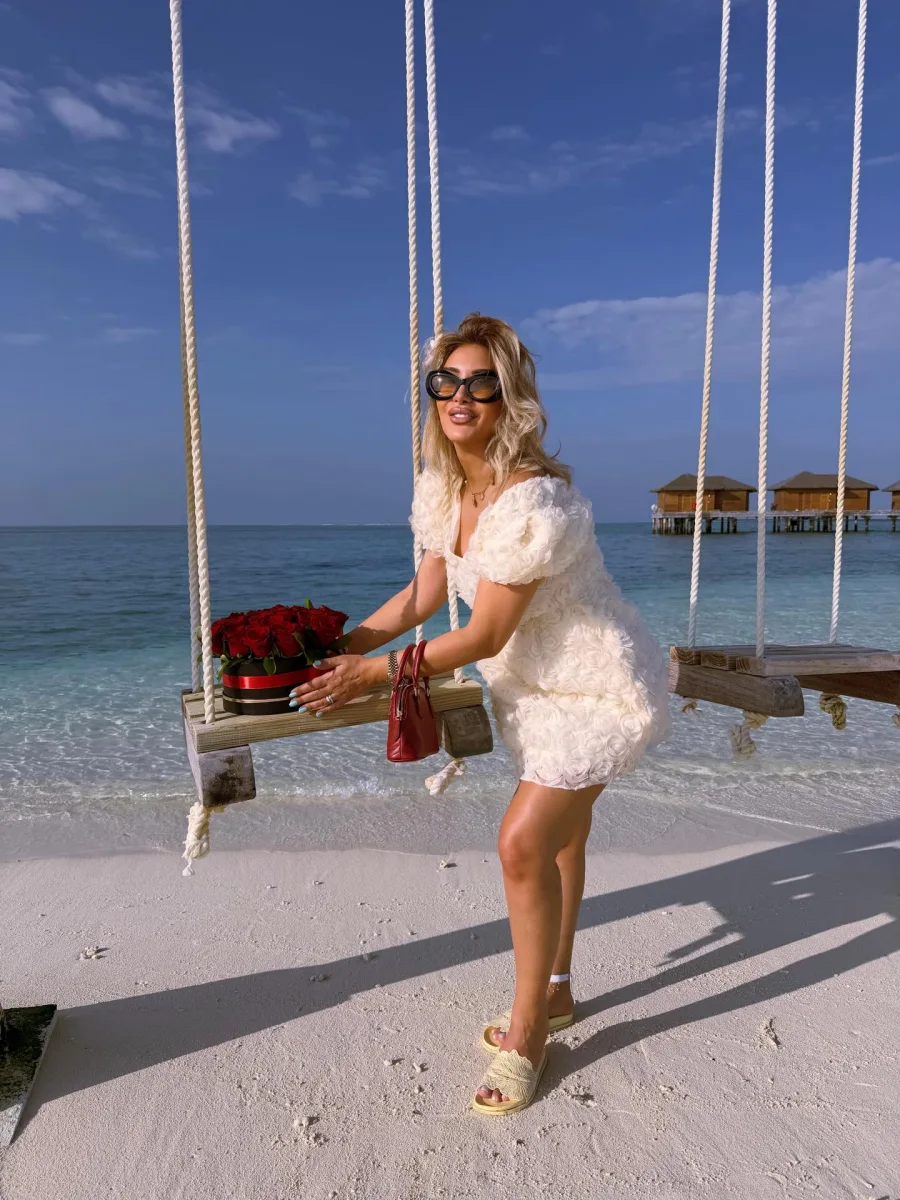 Çinarə ad gününü Maldivlərdə keçirdi