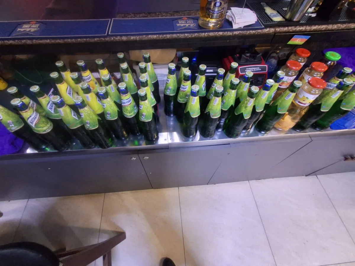 Aqşin Fatehin restoranında saxta içkilər satılırmış - Fotolar