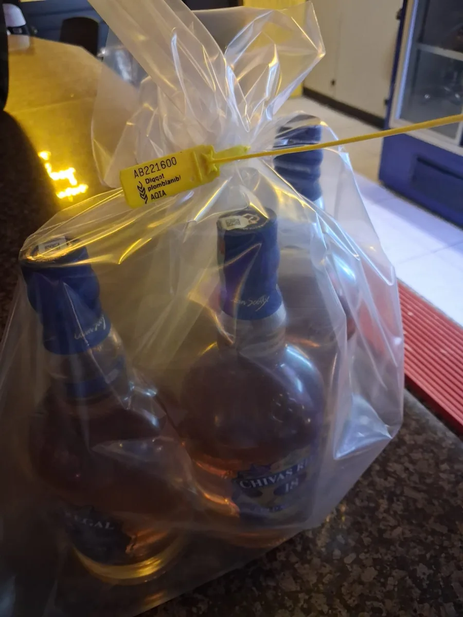 Aqşin Fatehin restoranında saxta içkilər satılırmış - Fotolar