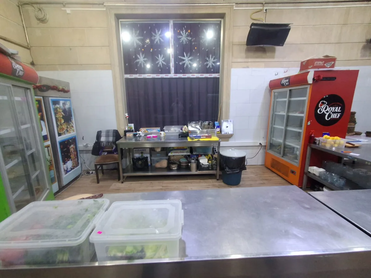 Aqşin Fatehin restoranında saxta içkilər satılırmış - Fotolar