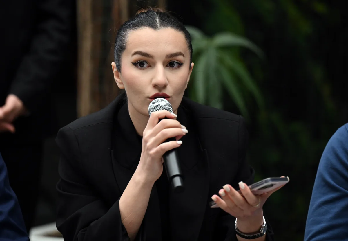 Nazir onlarla görüşdü